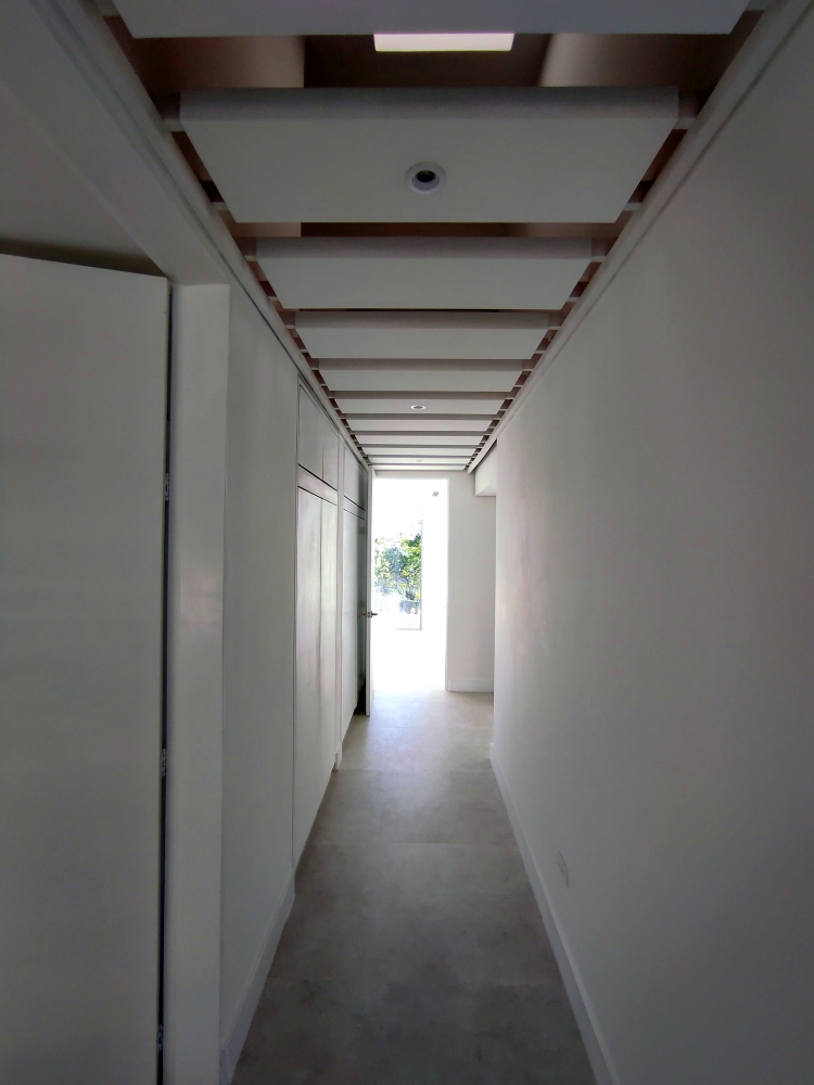 Venta Casa La Lagunita, Caracas, totalmente actualizada a estrenar, vista campos de golf