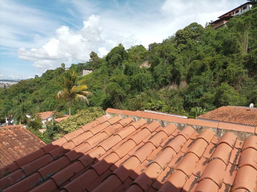 Venta Casa Santa Marta Caracas, excelente ubicacin en calle ciega con caseta de control y vigilancia