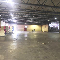 Se alquilan diferentes reas de galpones y depsitos, ubicados en el Sector Los Telares de la Zona Industrial de Ruiz Pineda.